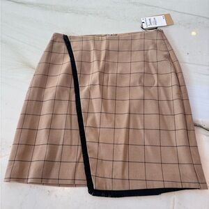 Halogen Tan Checkered Pencil Skirt with Black Trim